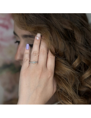 Anillo de compromiso "Gabrielle" con 17 diamantes 💎