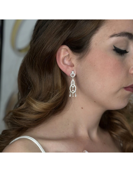 Pendientes de novia en oro blanco 18K  Brilla en tu gran día✨